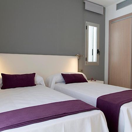 Apartamentos Proa - Emar Hotels Only Adults Ес Пухолс Екстериор снимка