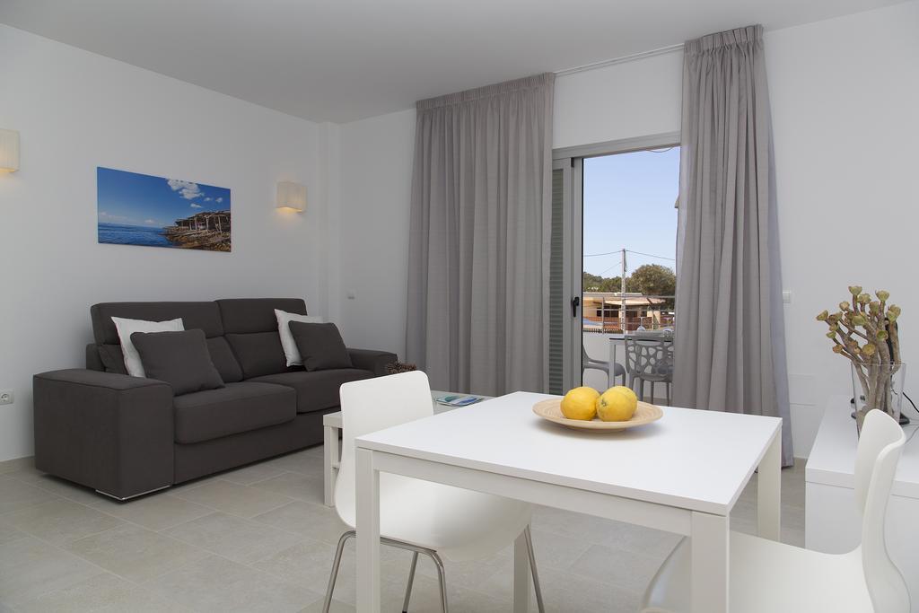 Apartamentos Proa - Emar Hotels Only Adults Ес Пухолс Стая снимка